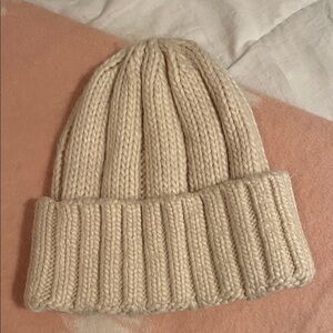 Sunday Best Cream Knit Accessory